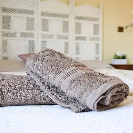 B-rent Tamarindo Casa Sandra דירה *